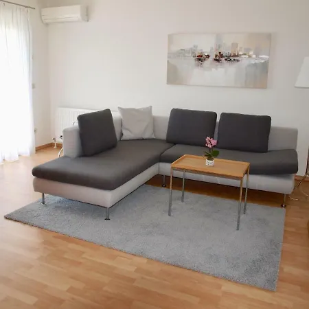 Appartement Charmantes Mit Balkon Zum Garten Nahe Wien